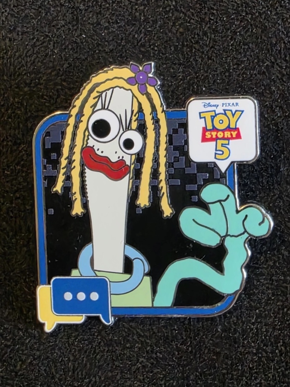 Knifey aka Karen Beverly - Toy Story 5 2026 Mystery Disney Pin 187514